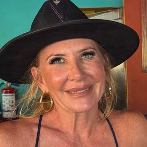 Meet your Posher, Jean'e